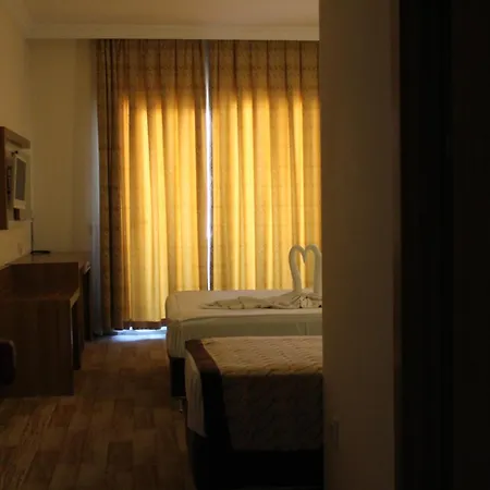Aparthotel Mitos